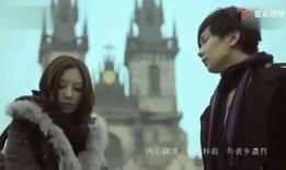 娱乐头条最新消息爆料,明星恋情曝光，神秘对象引热议！